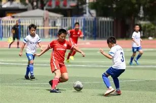 布朗尼与詹,姆斯遇篮筐,卡球时的反,博鱼体育官网,博鱼体育app,博鱼体育APP下载