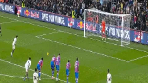 文班亚马被取消资格引嘘声，回应：不是针对我，而是保罗